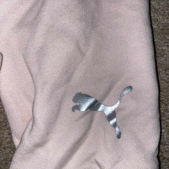 Puma Sweatshirt - Picture 4 of 5